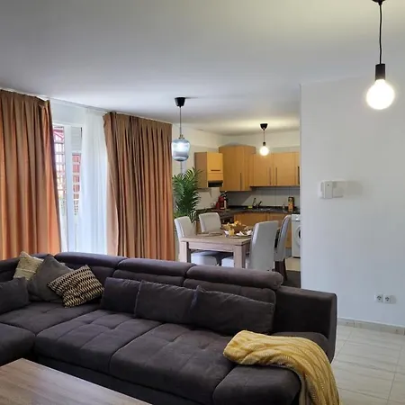 Apartament Casa Dina